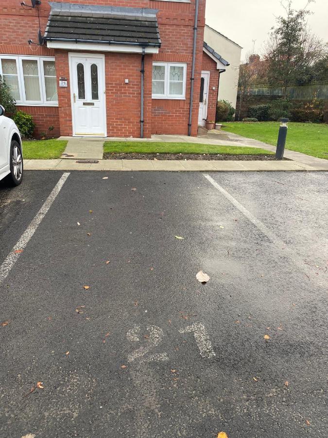 Lovely 2 Bed In Crosby * Liverpool